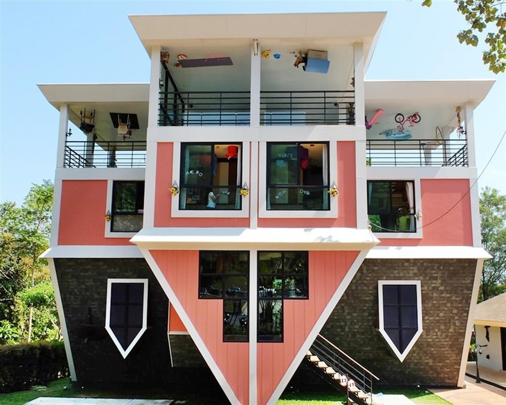Nhà ngược ấn tượng